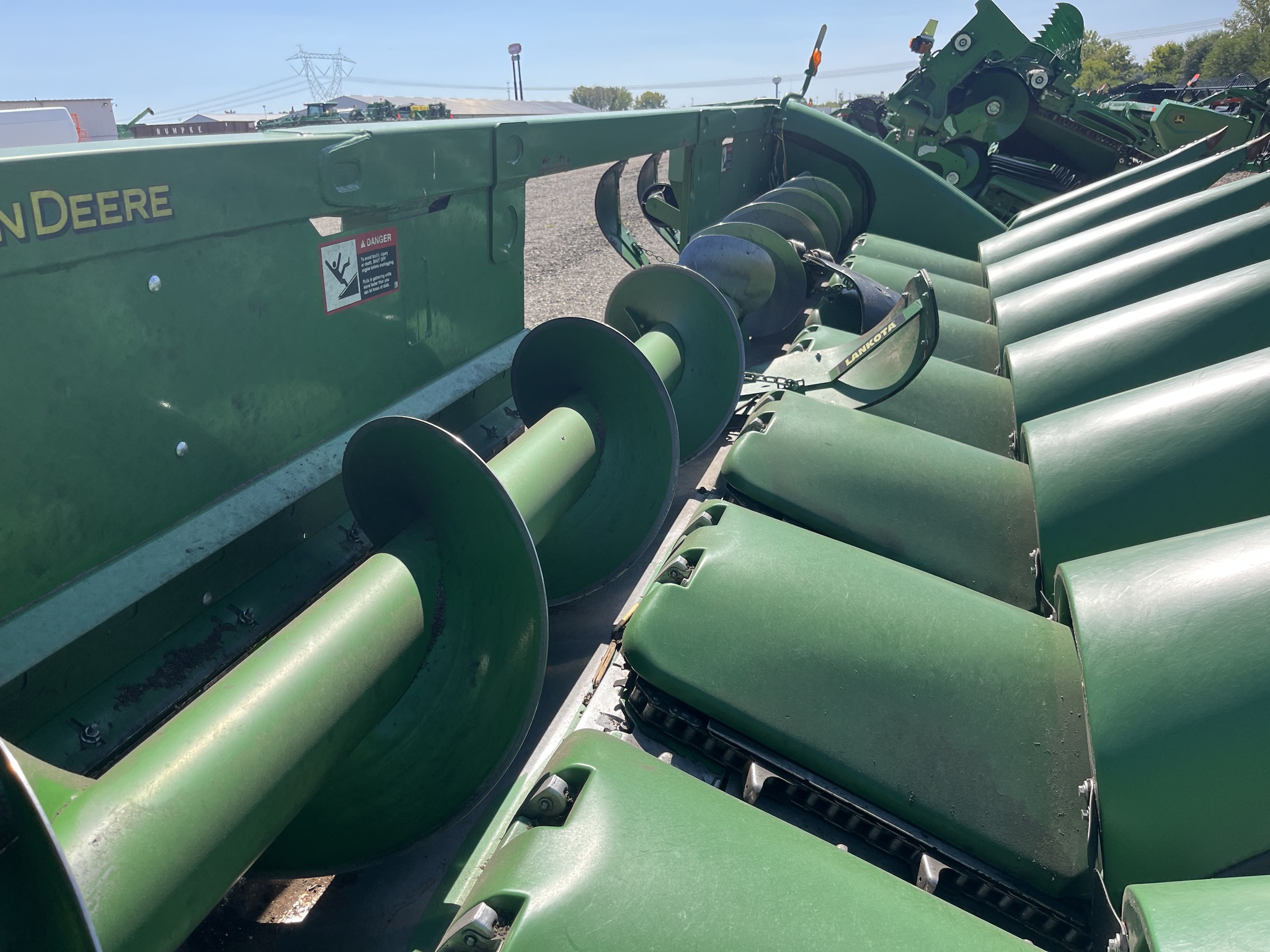 2019 John Deere 708C Image 4