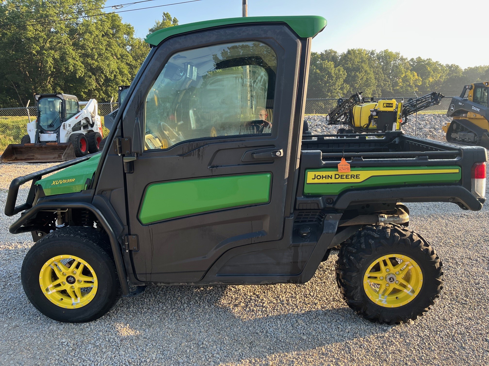 2021 John Deere XUV 835R Image 1