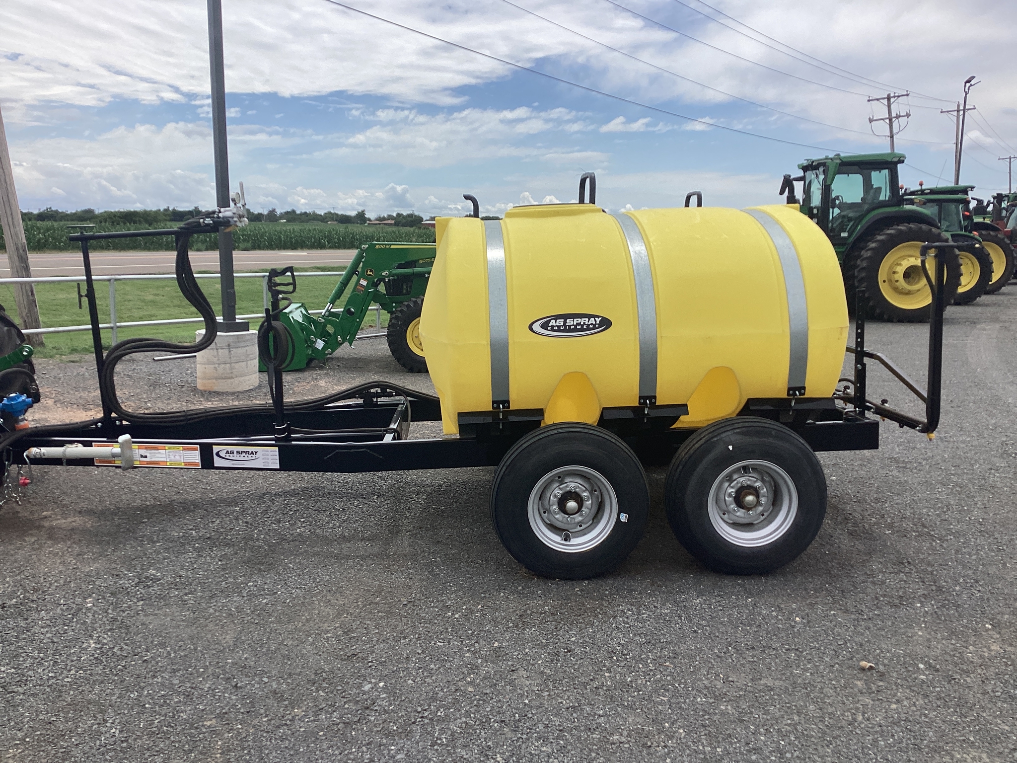 2024 Ag Spray 1000 LH Image 1