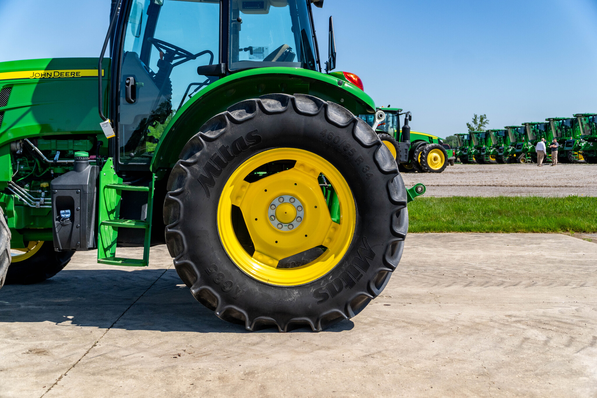 Used 2024 John Deere 6105E Cab Utility Tractors at Koenig Equipment in Anna, OH - PhotoXL9