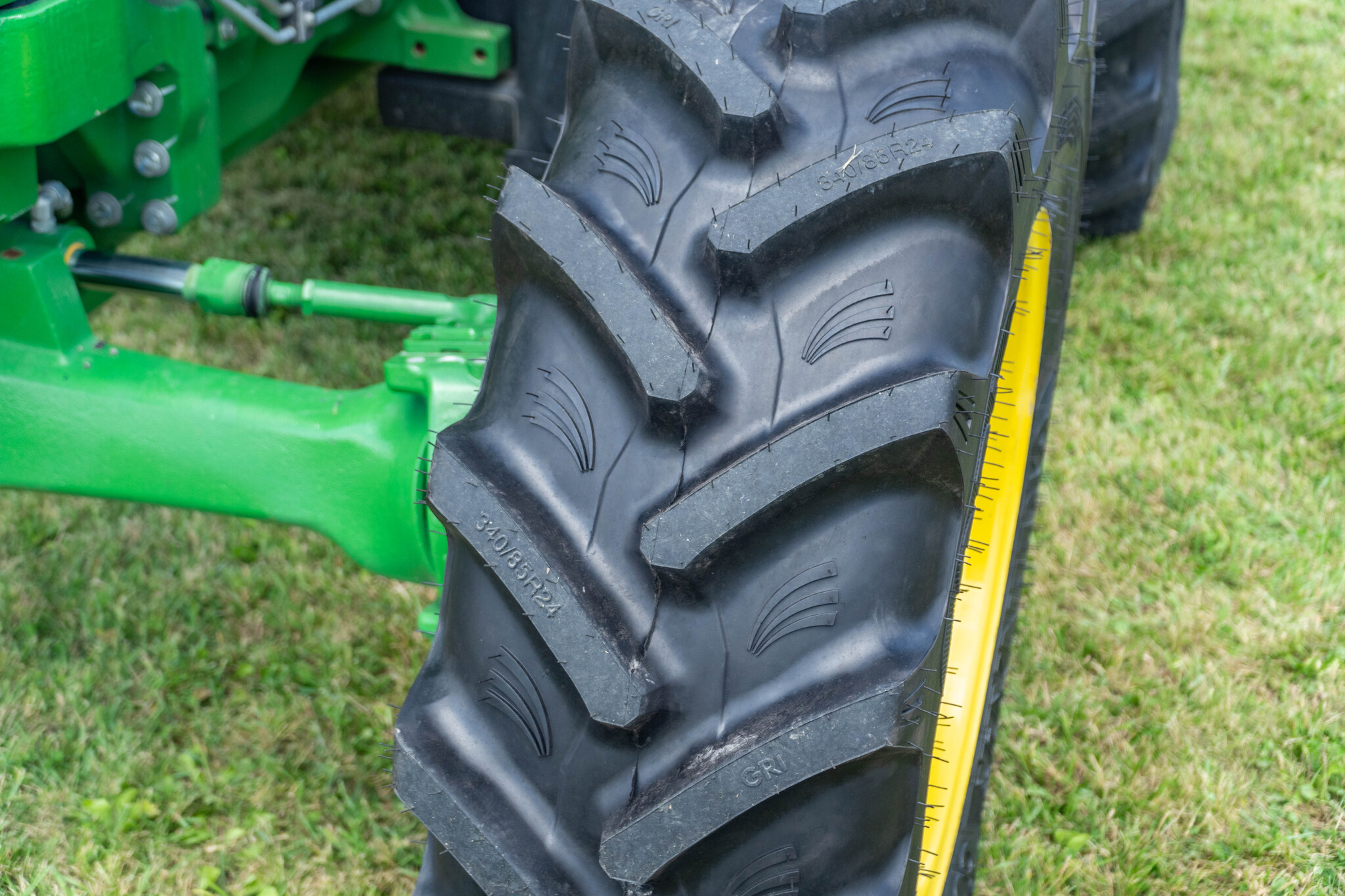 Used 2024 John Deere 6105E Cab Utility Tractors at Koenig Equipment in Anna, OH - PhotoXL11