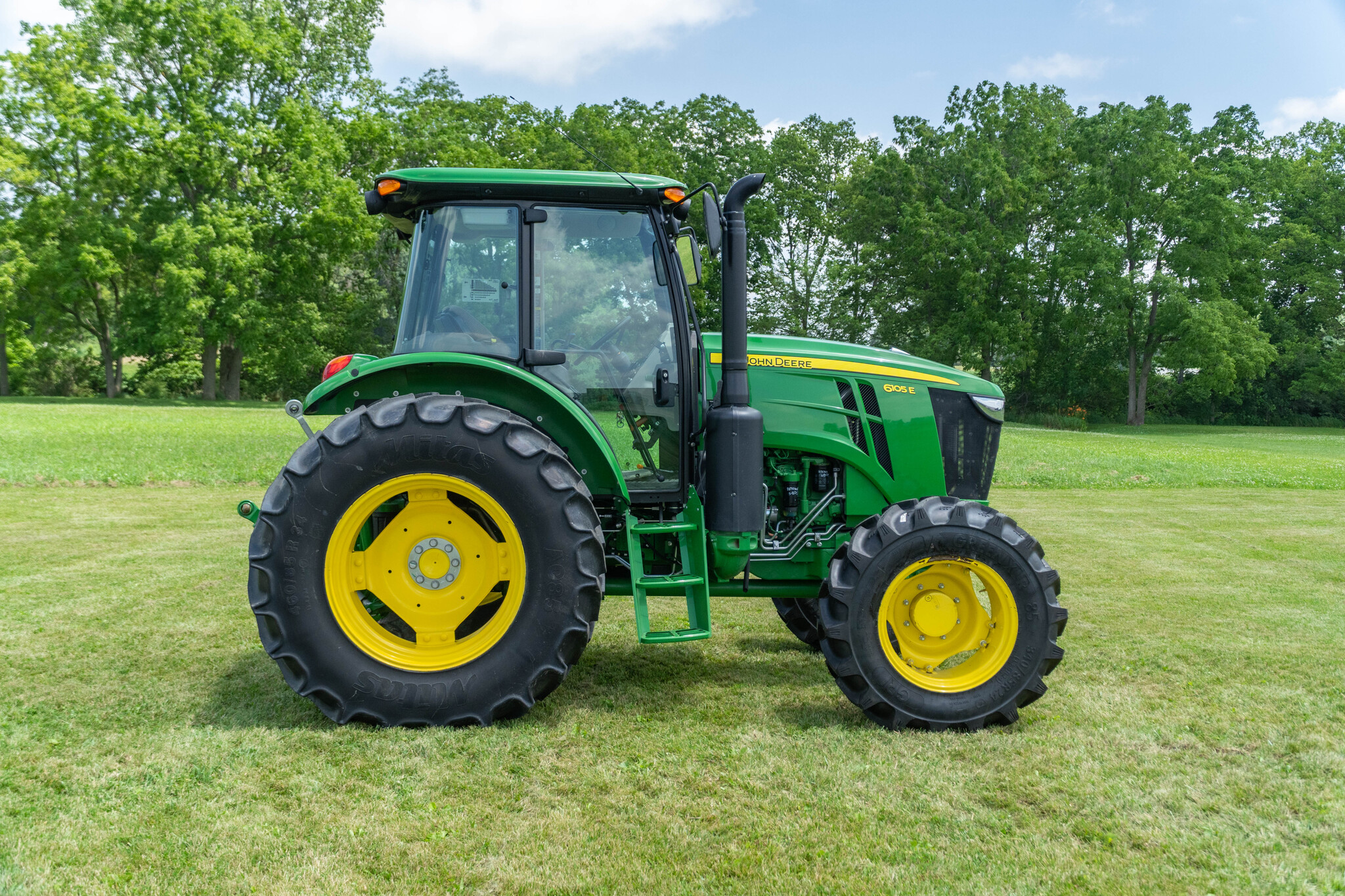 Used 2024 John Deere 6105E Cab Utility Tractors at Koenig Equipment in Anna, OH - PhotoXL4