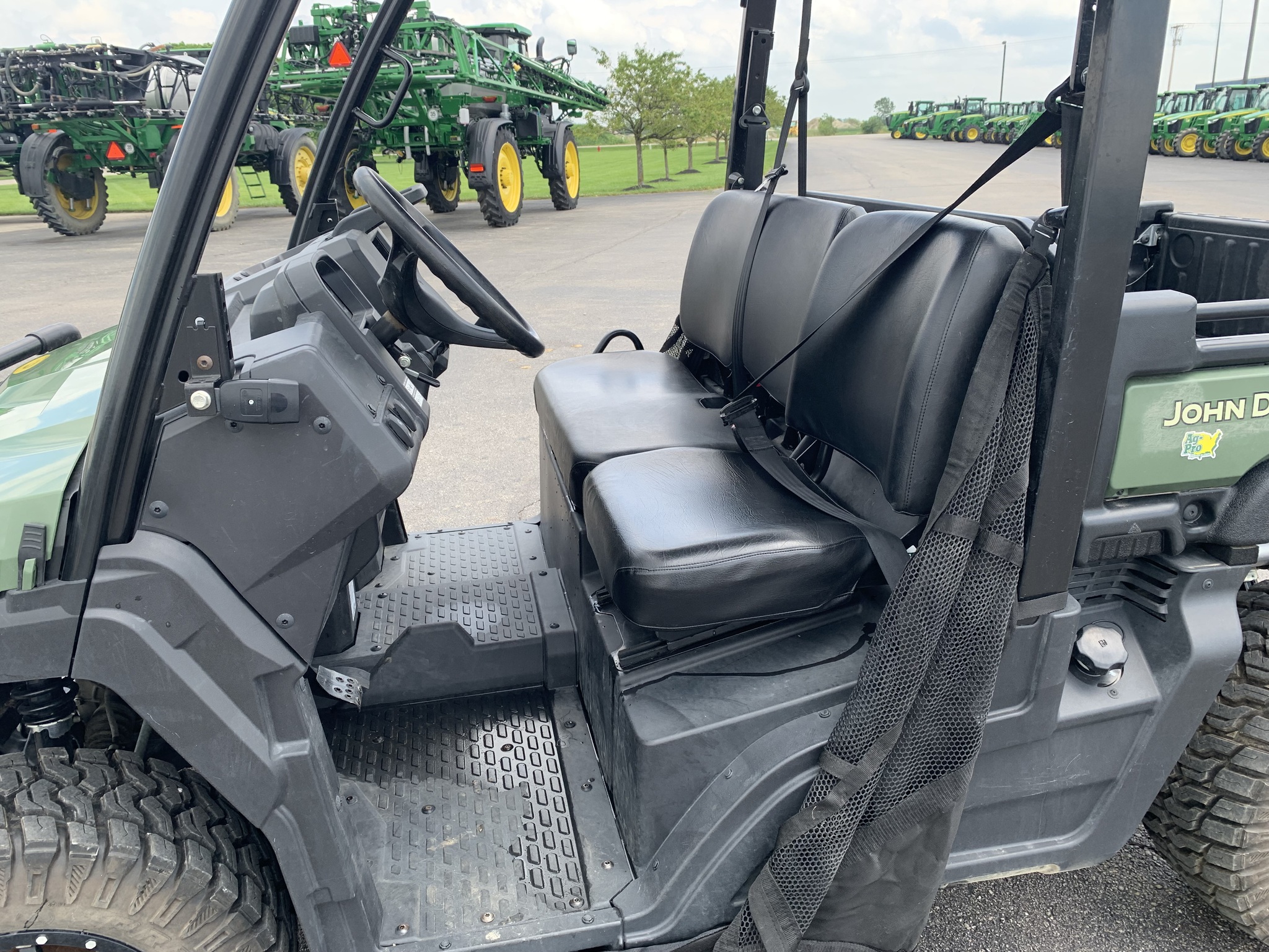 2024 John Deere XUV 835M Image 6