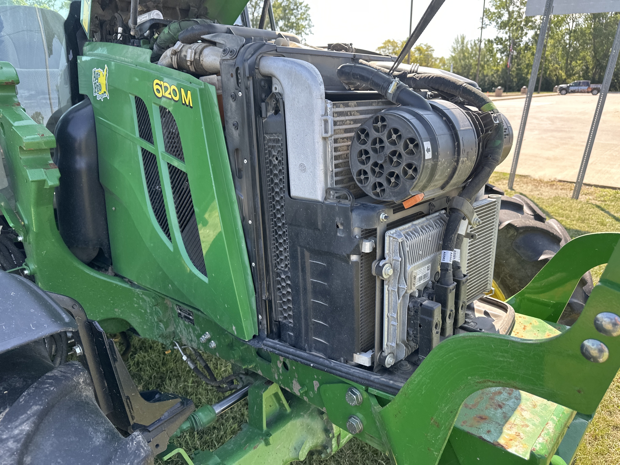 2023 John Deere 6120M Image 17