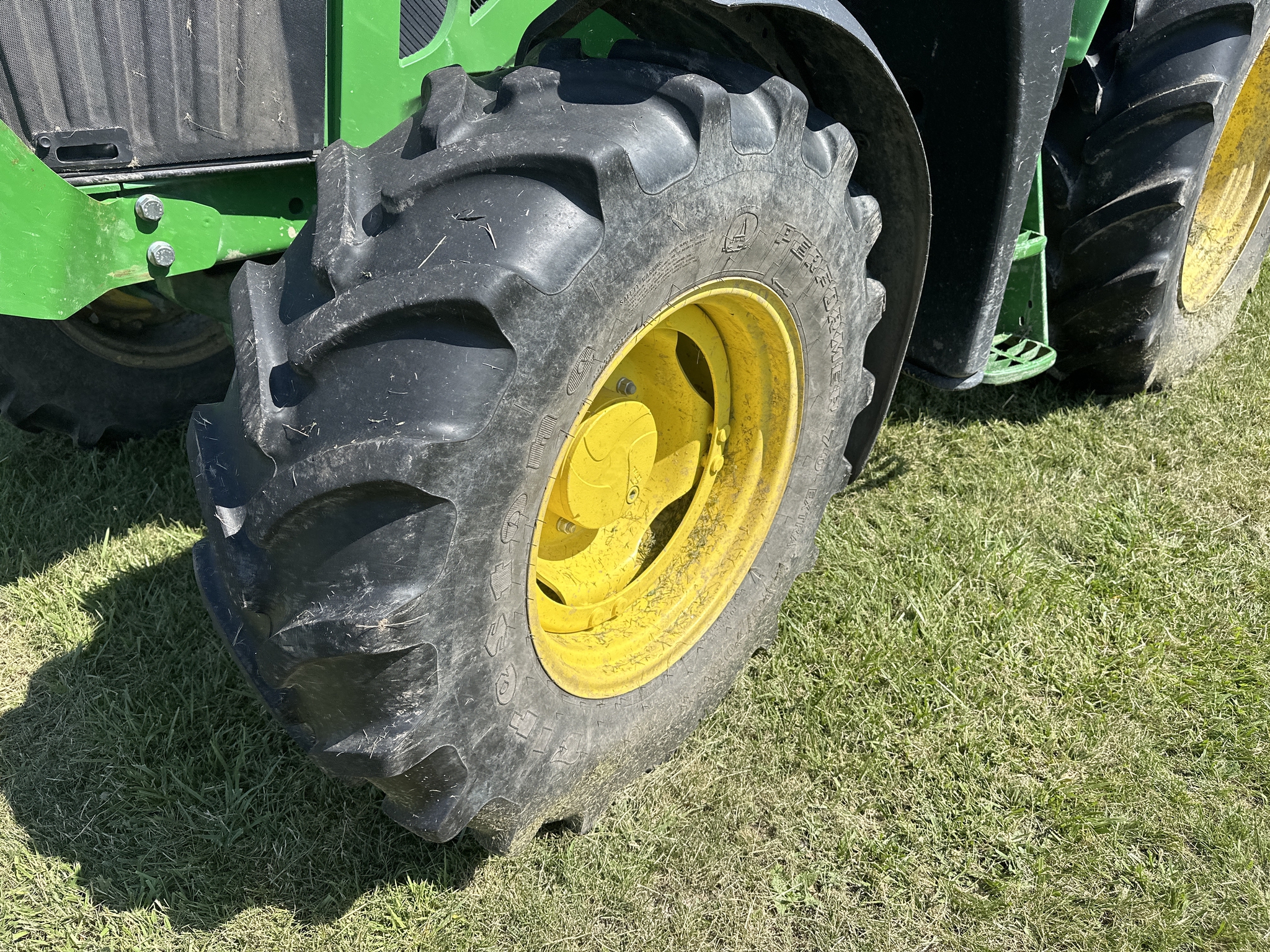 2023 John Deere 6120M Image 16