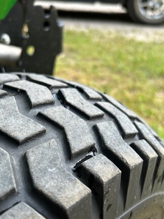 Photo of 2013 John Deere X730