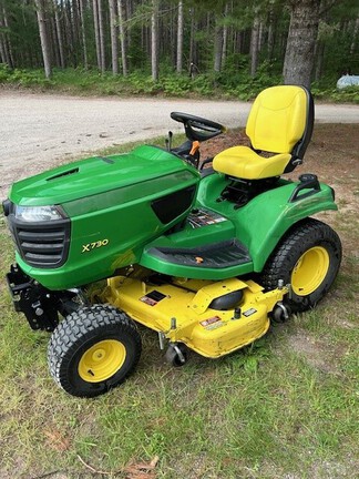 Photo of 2013 John Deere X730