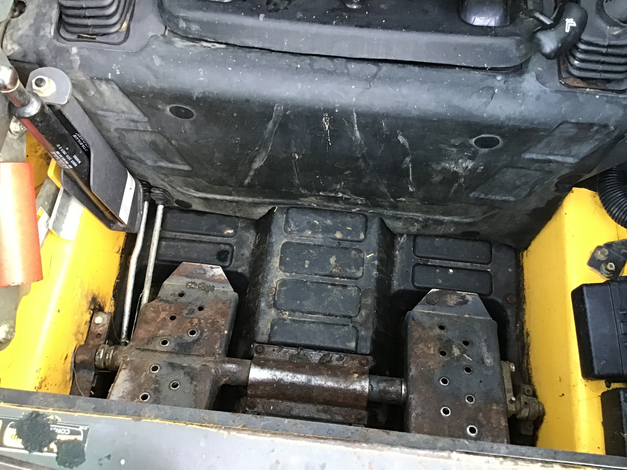 2012 New Holland L225 Image 20