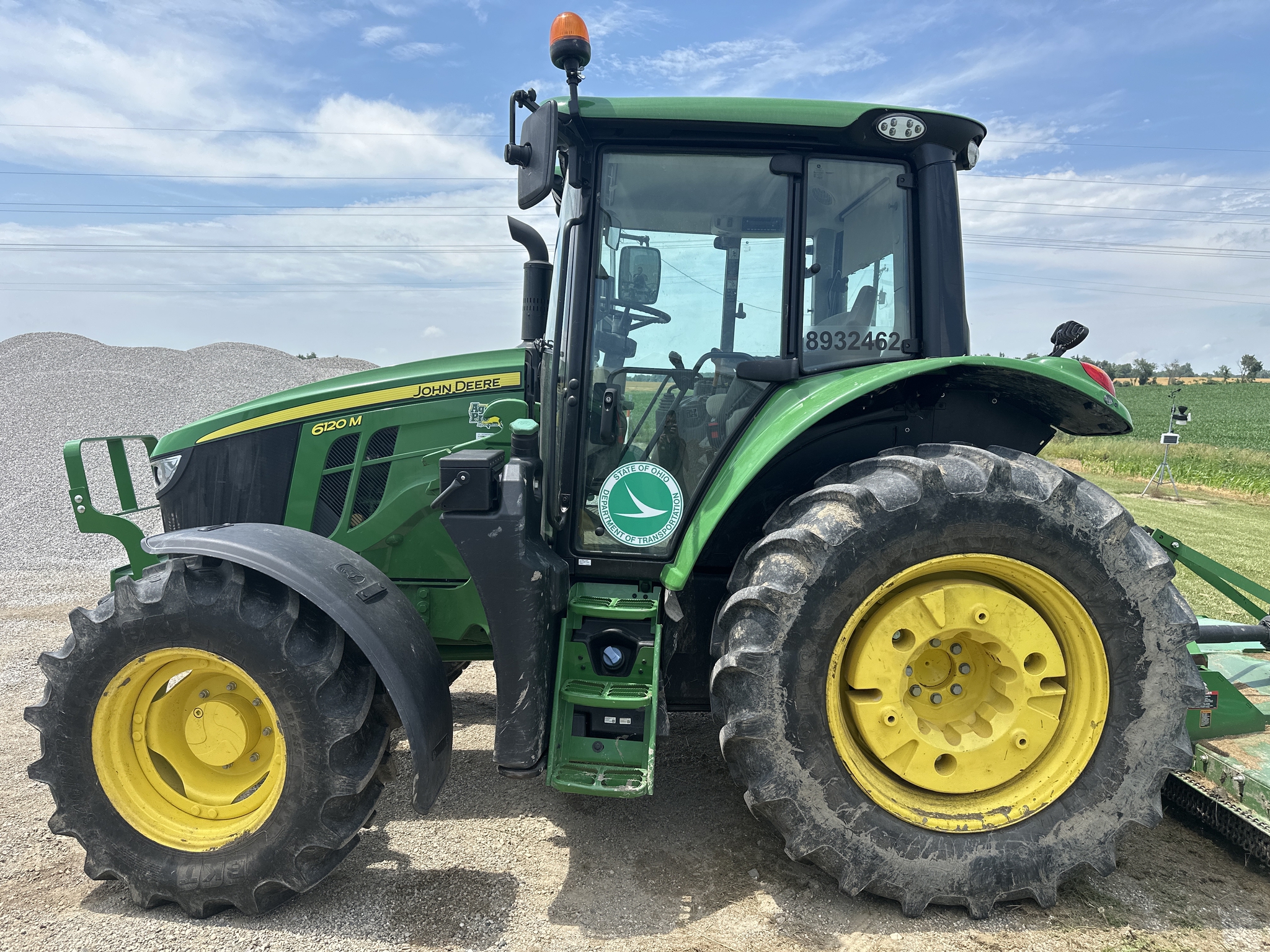 2023 John Deere 6120M Image 2