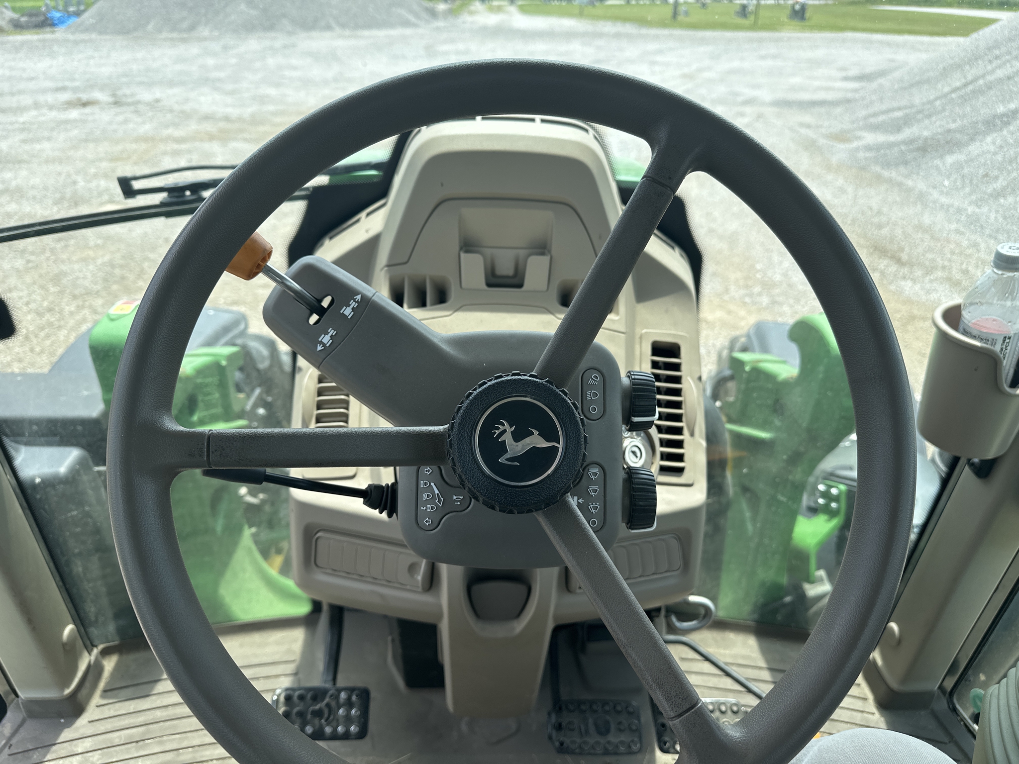 2023 John Deere 6120M Image 19