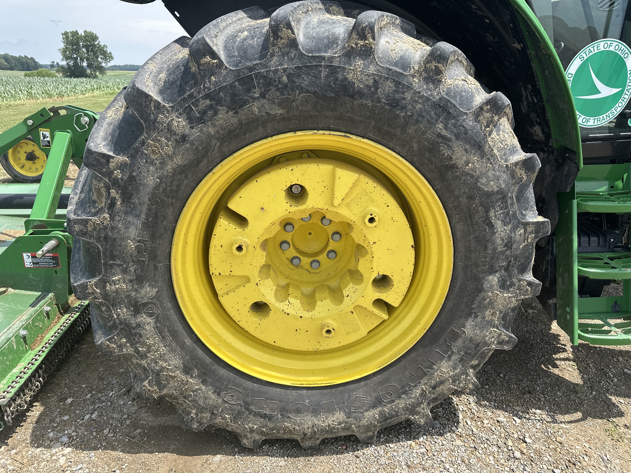 2023 John Deere 6120M Image 10