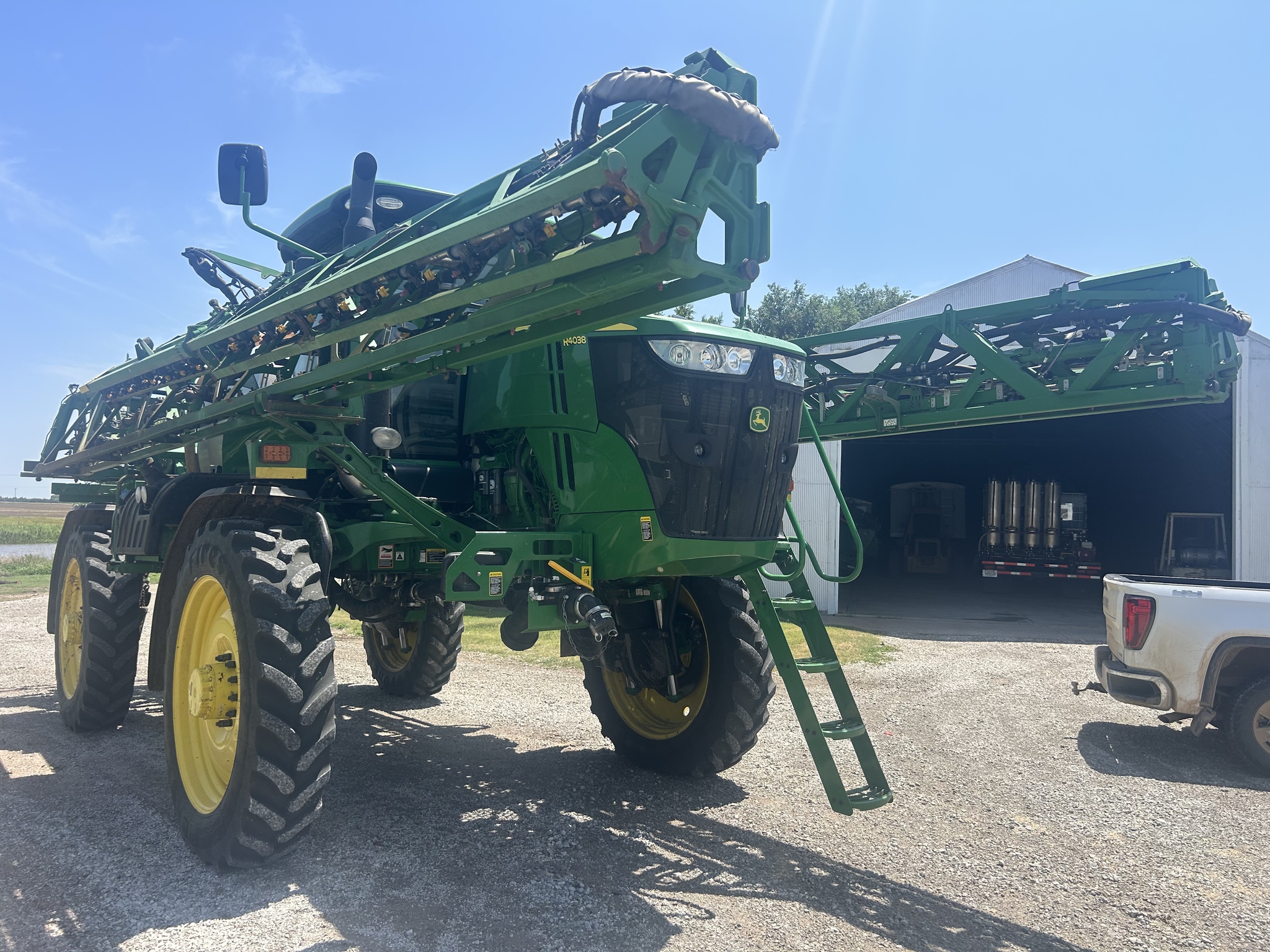 2021 John Deere R4038 Image 10