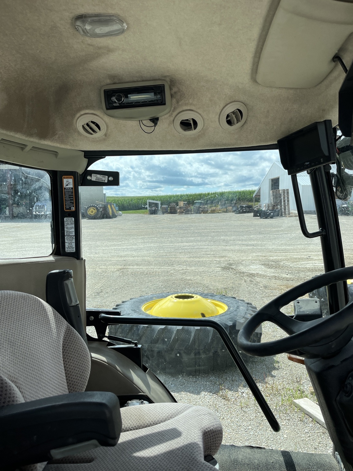 2020 John Deere 1585 Image 4