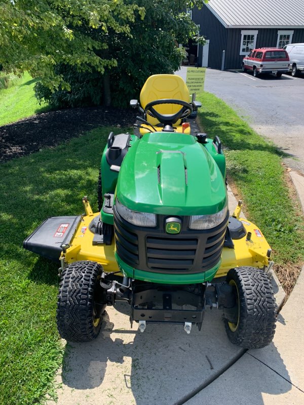 2018 John Deere X738 Image 4