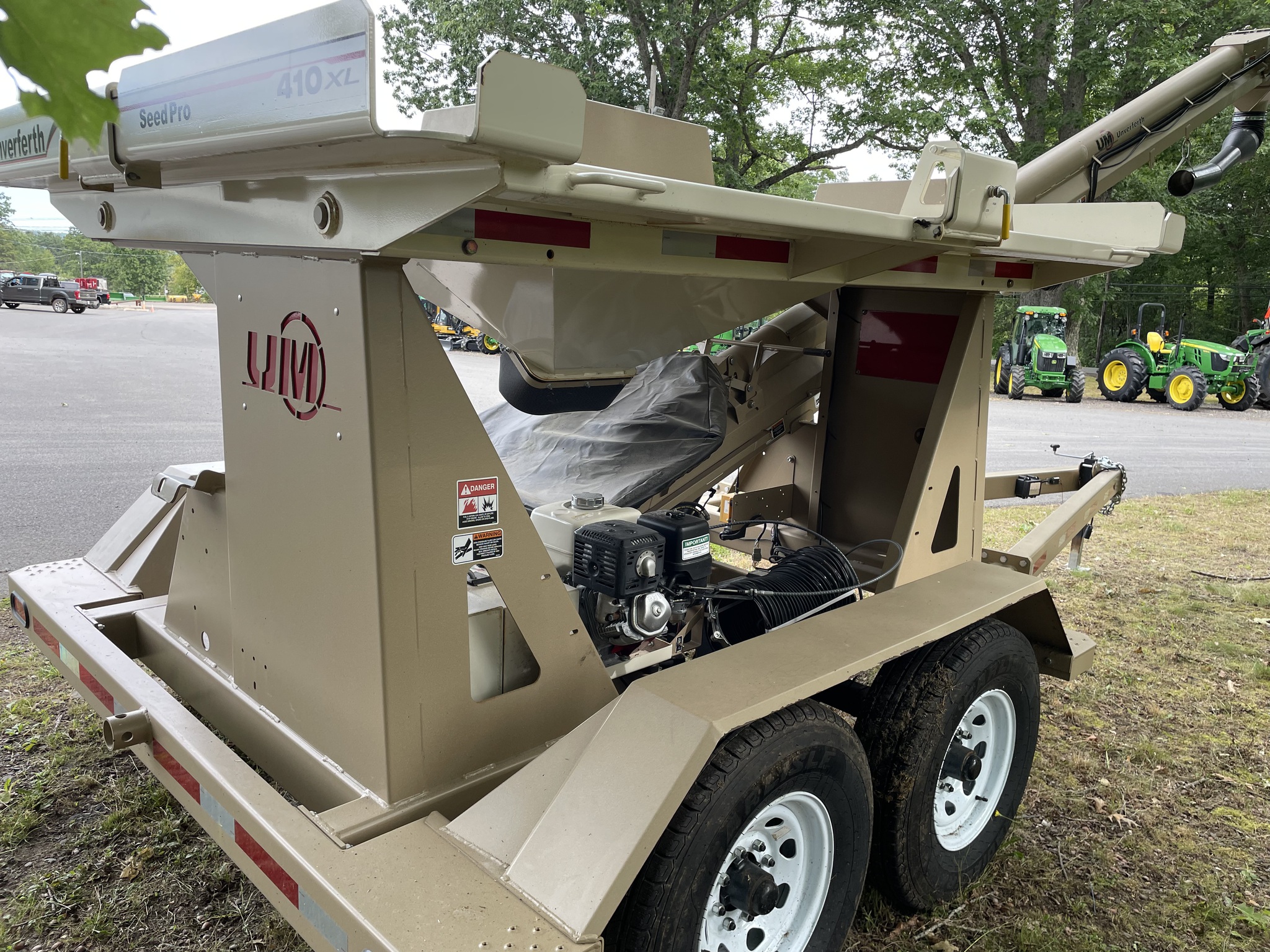 2021 Unverferth 410XL SEED-PRO Image 6