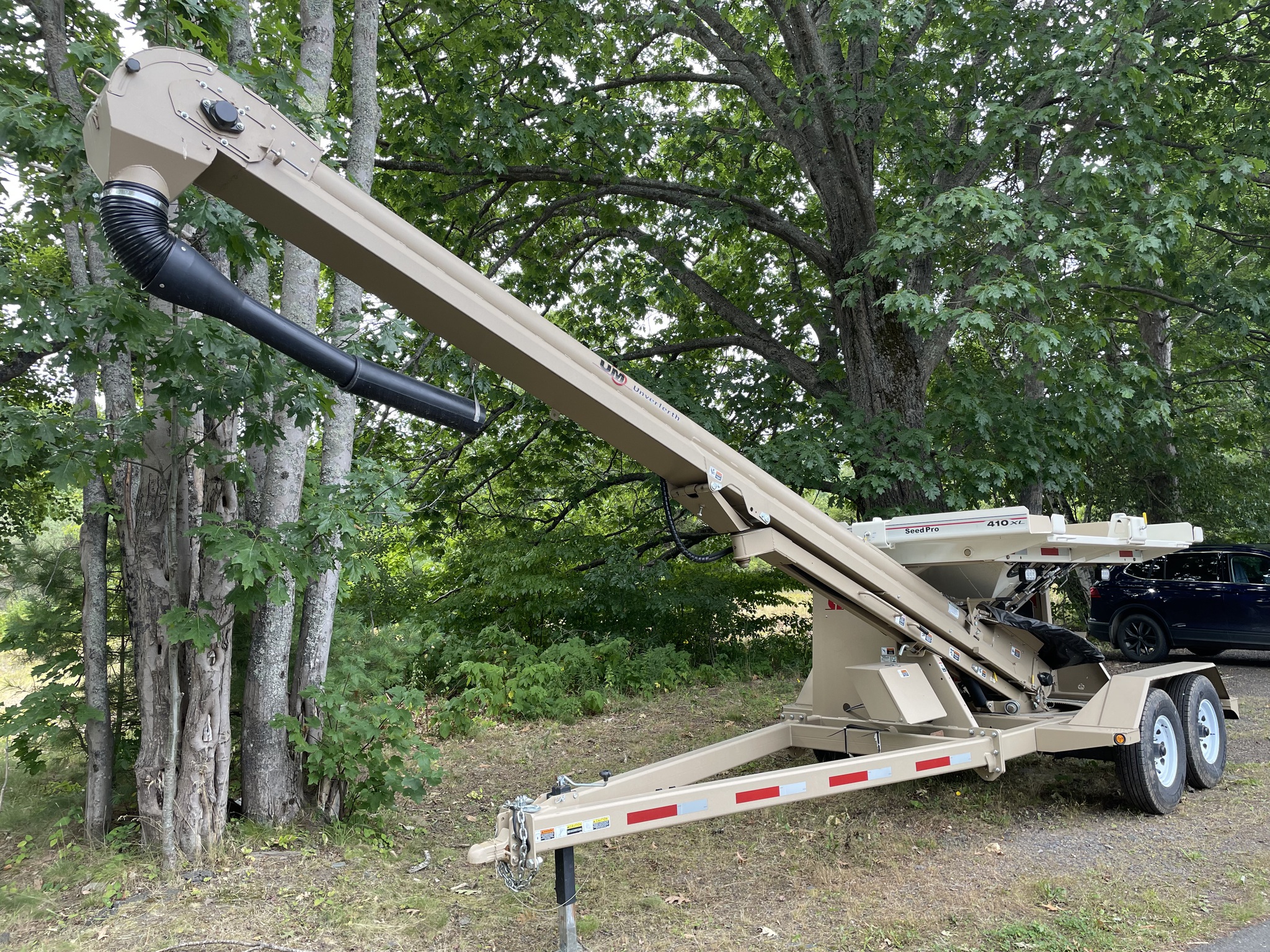 2021 Unverferth 410XL SEED-PRO Image 1