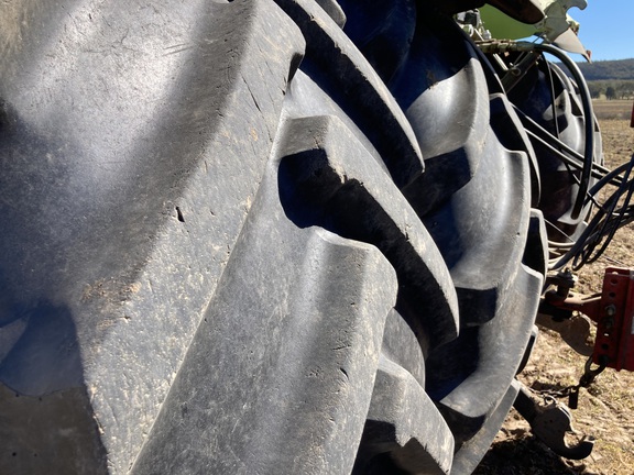 Claas Axion 810 image 36