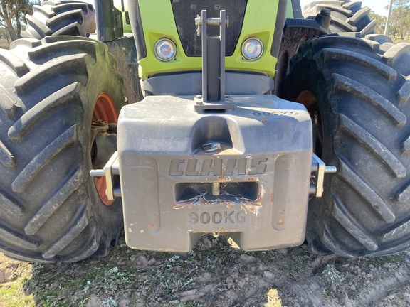 Claas Axion 810 image 30