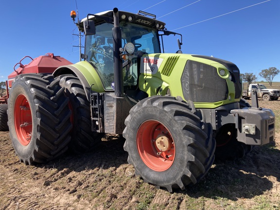 Claas Axion 810