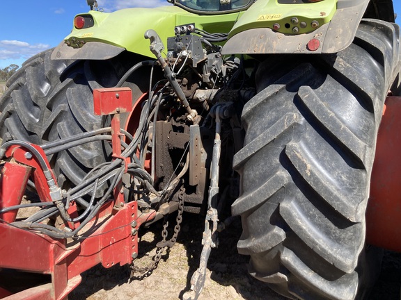 Claas Axion 810 image 26