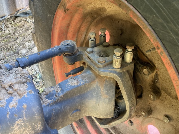 Claas Axion 810 image 15