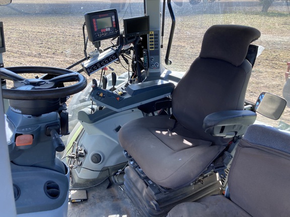 Claas Axion 810 image 14