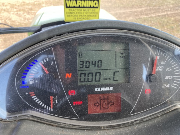 Claas Axion 810 image 9