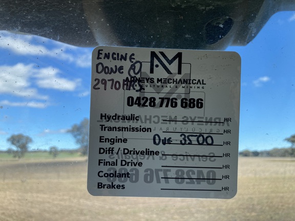 Claas Axion 810 image 5