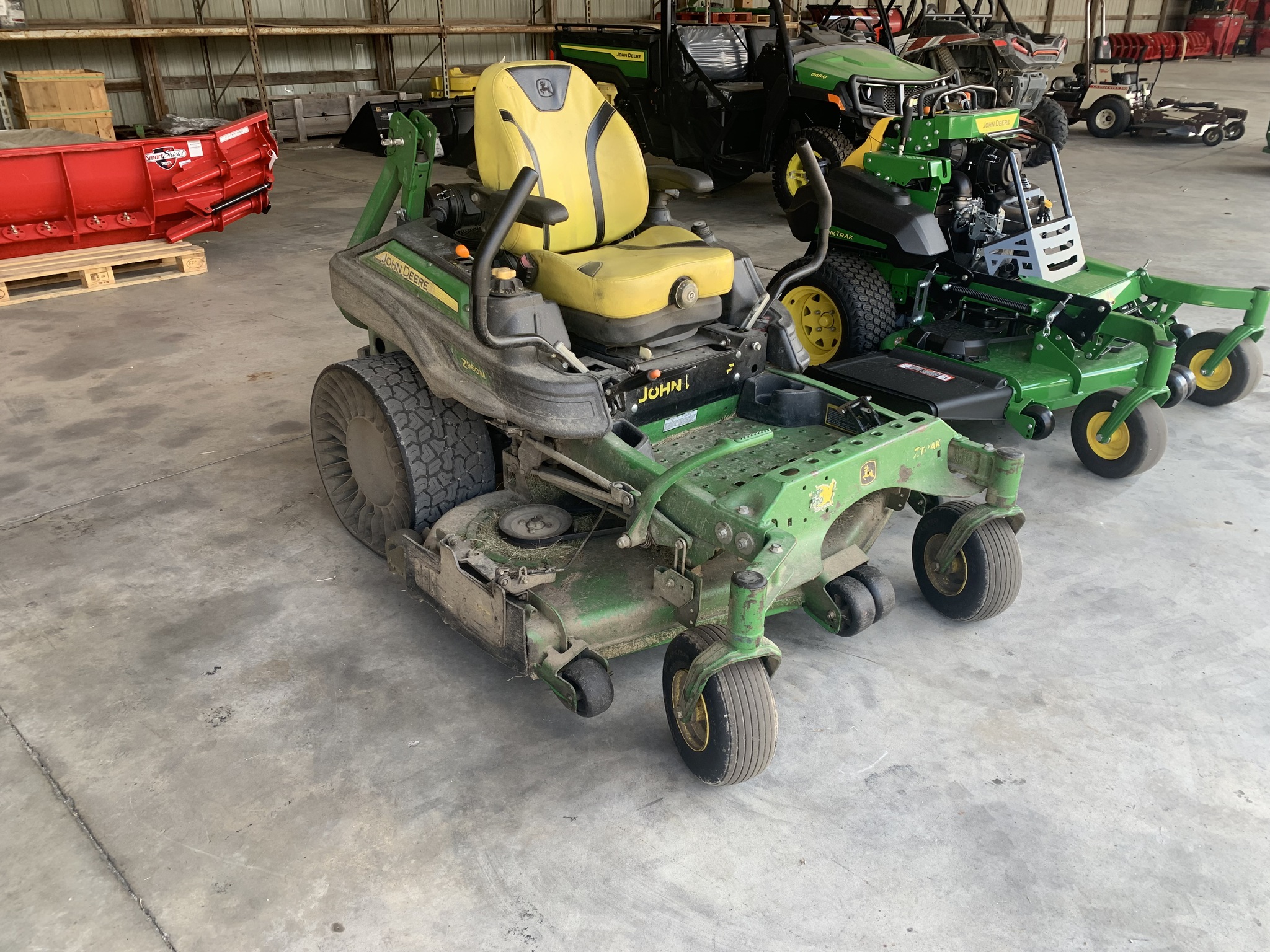 2021 John Deere Z960M Image 1