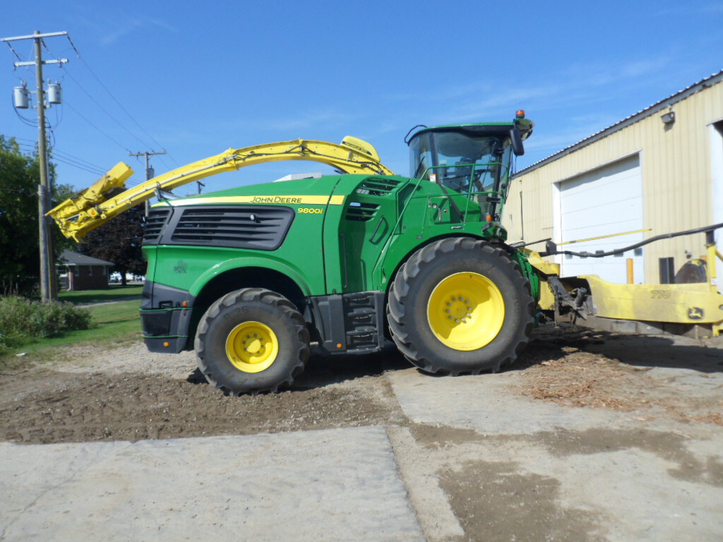 2021 John Deere 9800 Image 5