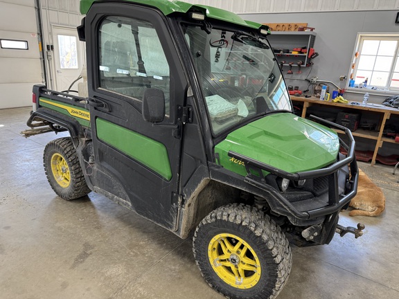 2023 John Deere XUV 835R - Photo1