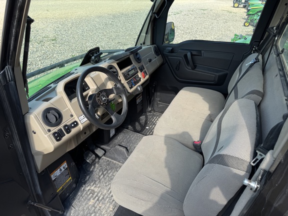 2023 John Deere XUV 835R - Photo5