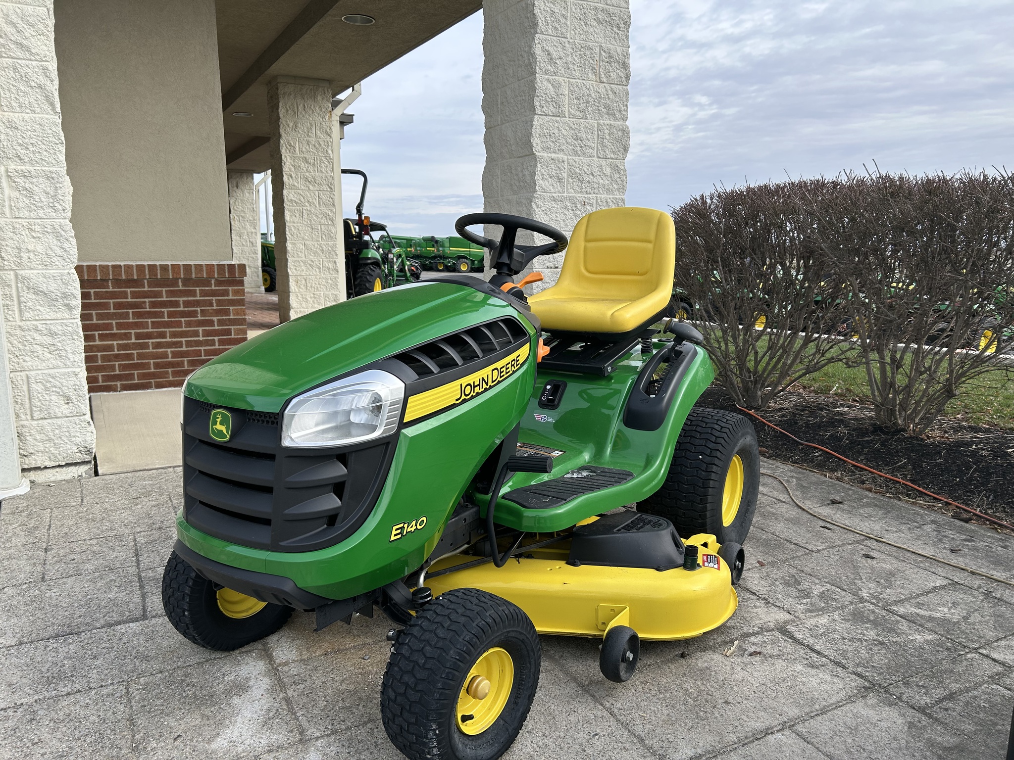 2018 John Deere E140 Image 2