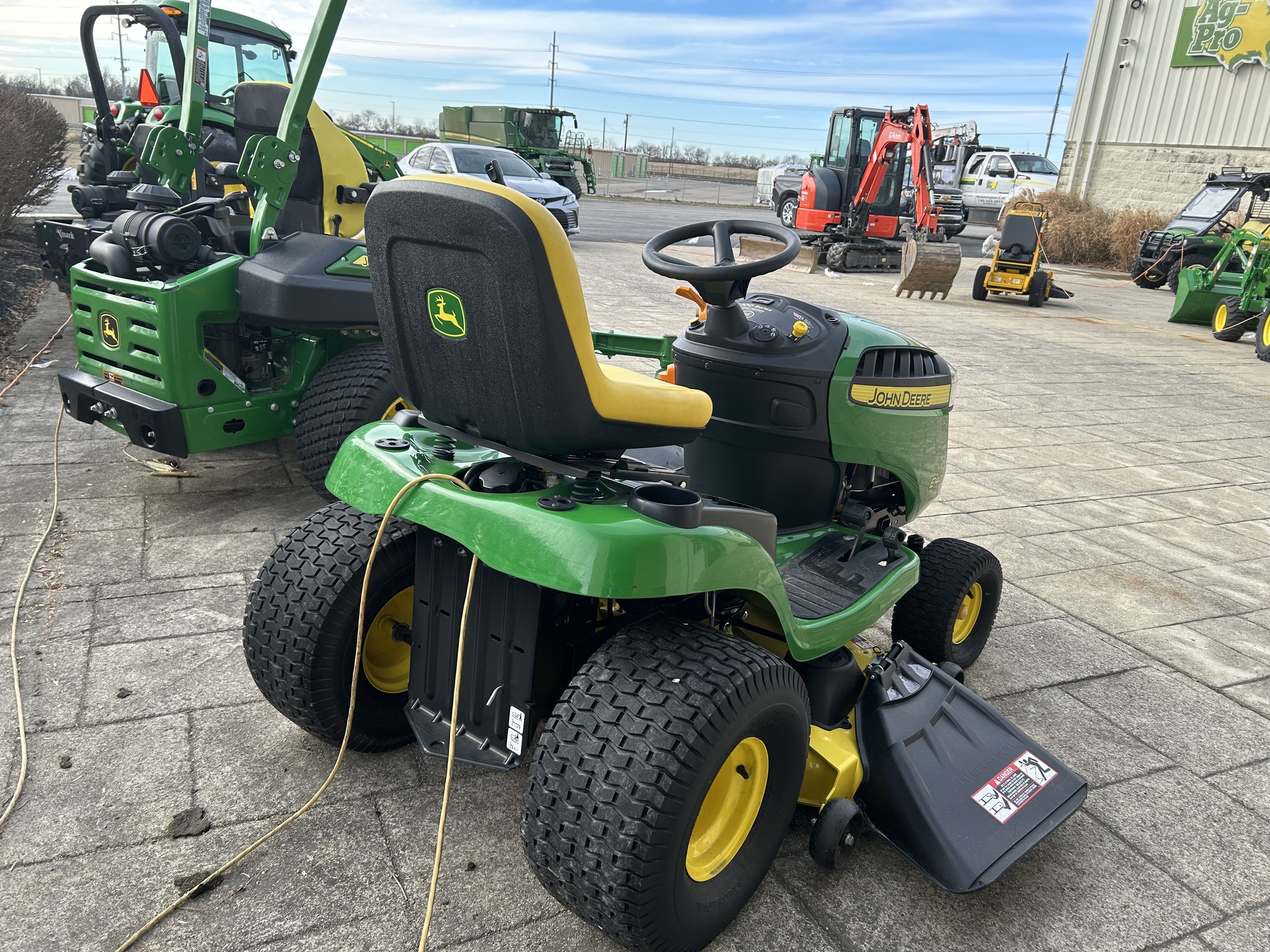 2018 John Deere E140 Image 3