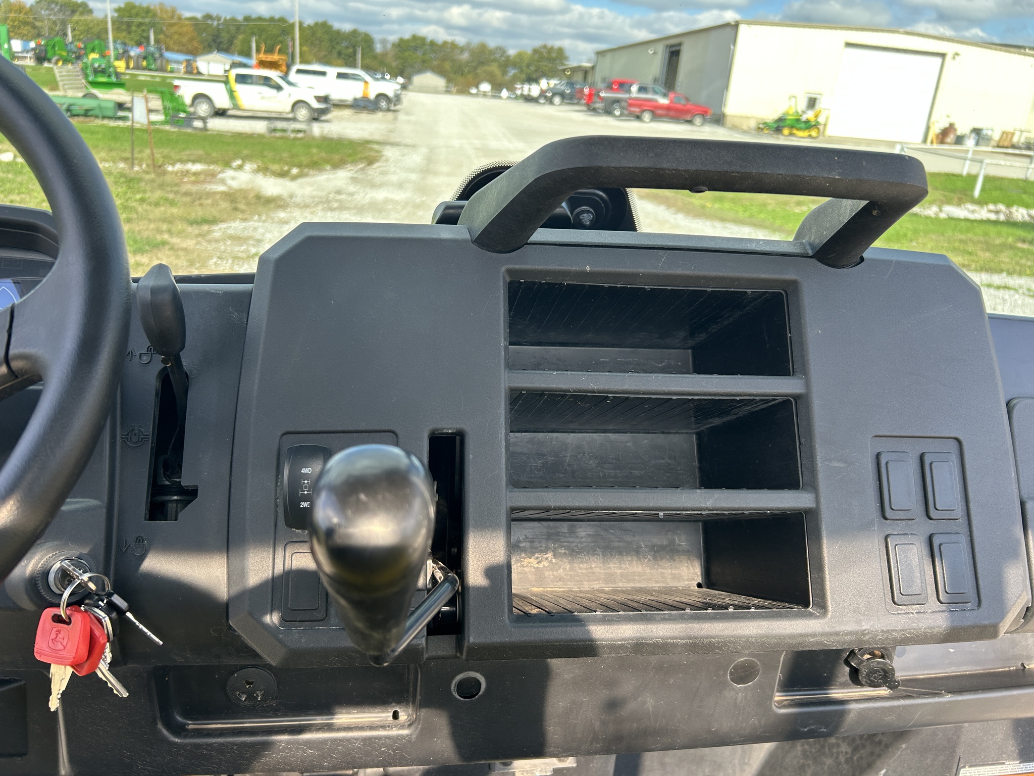  2019 John Deere XUV 865M at Heritage Tractor in Lamar, MO