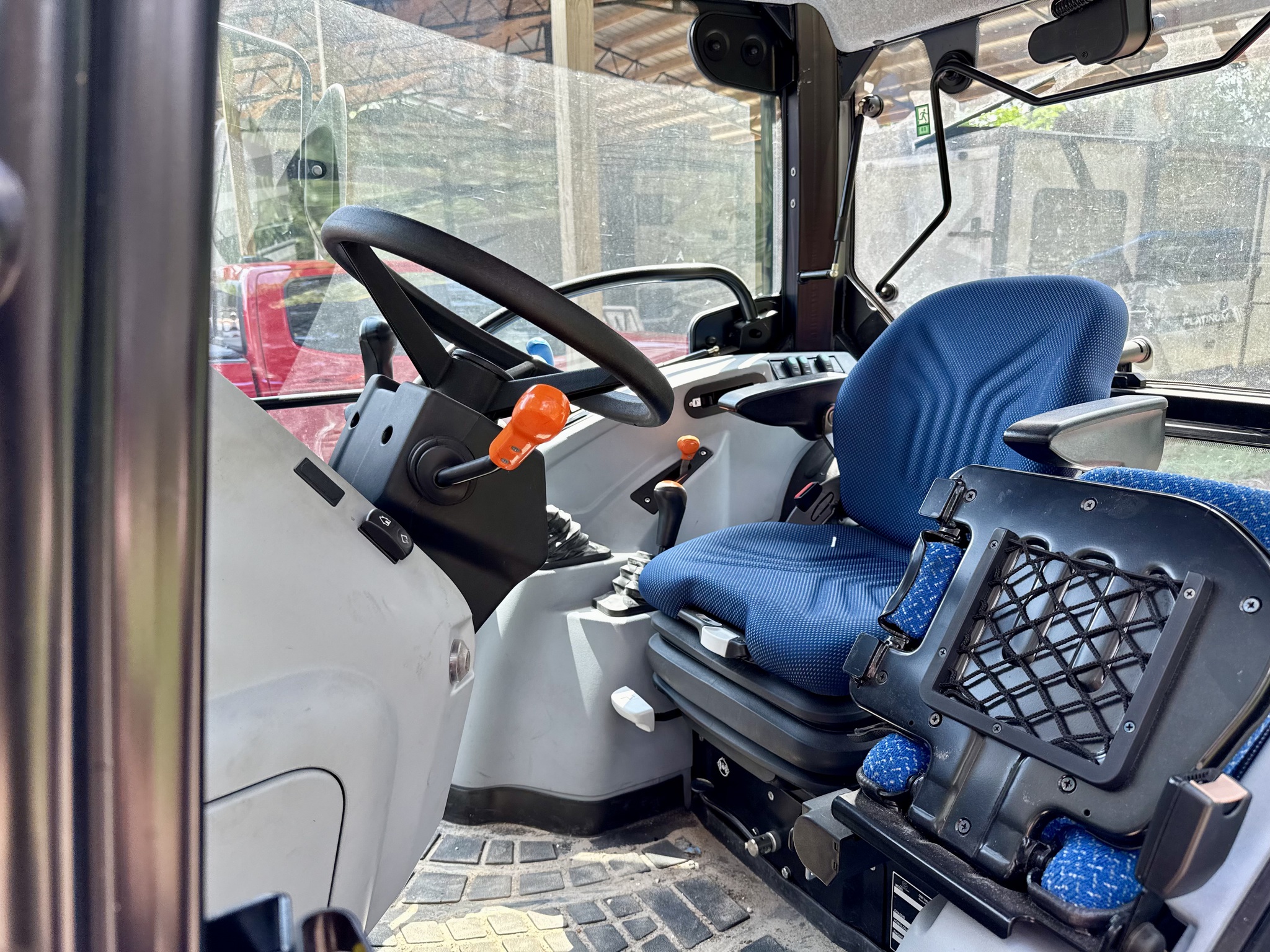 2023 New Holland Workmaster 55 Image 5
