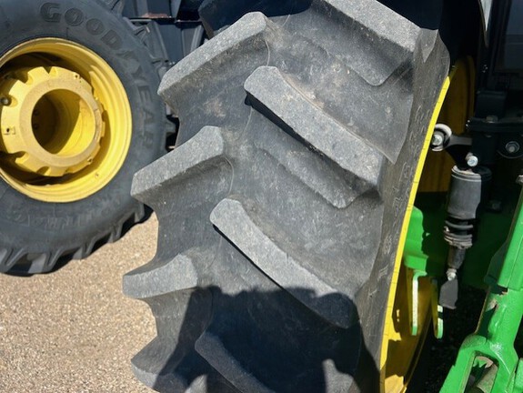 2023 John Deere 6155M (22nd thumbnail)