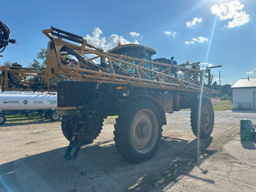 2017 RoGator RG1100B Image 1