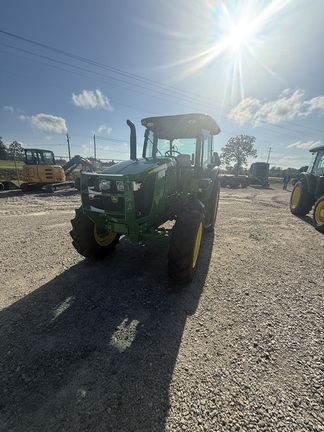 2025 John Deere 5100E-2