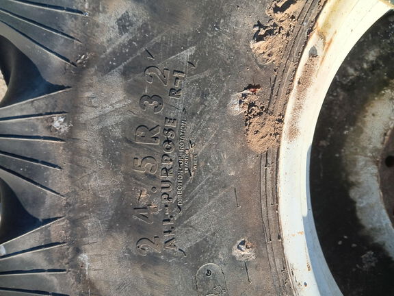 Photo of 2010 RoGator 1084