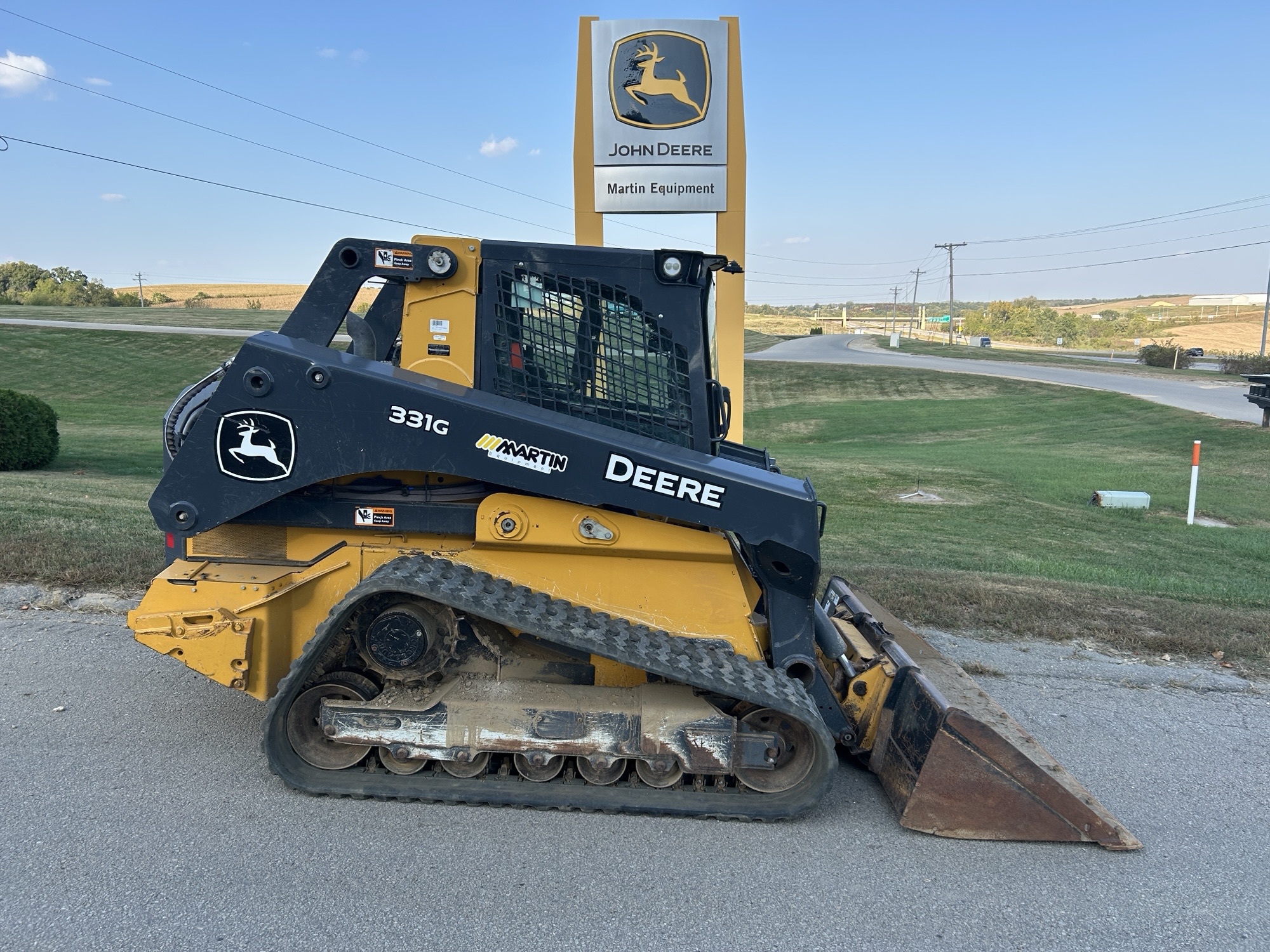 2021 John Deere 331G Image 2