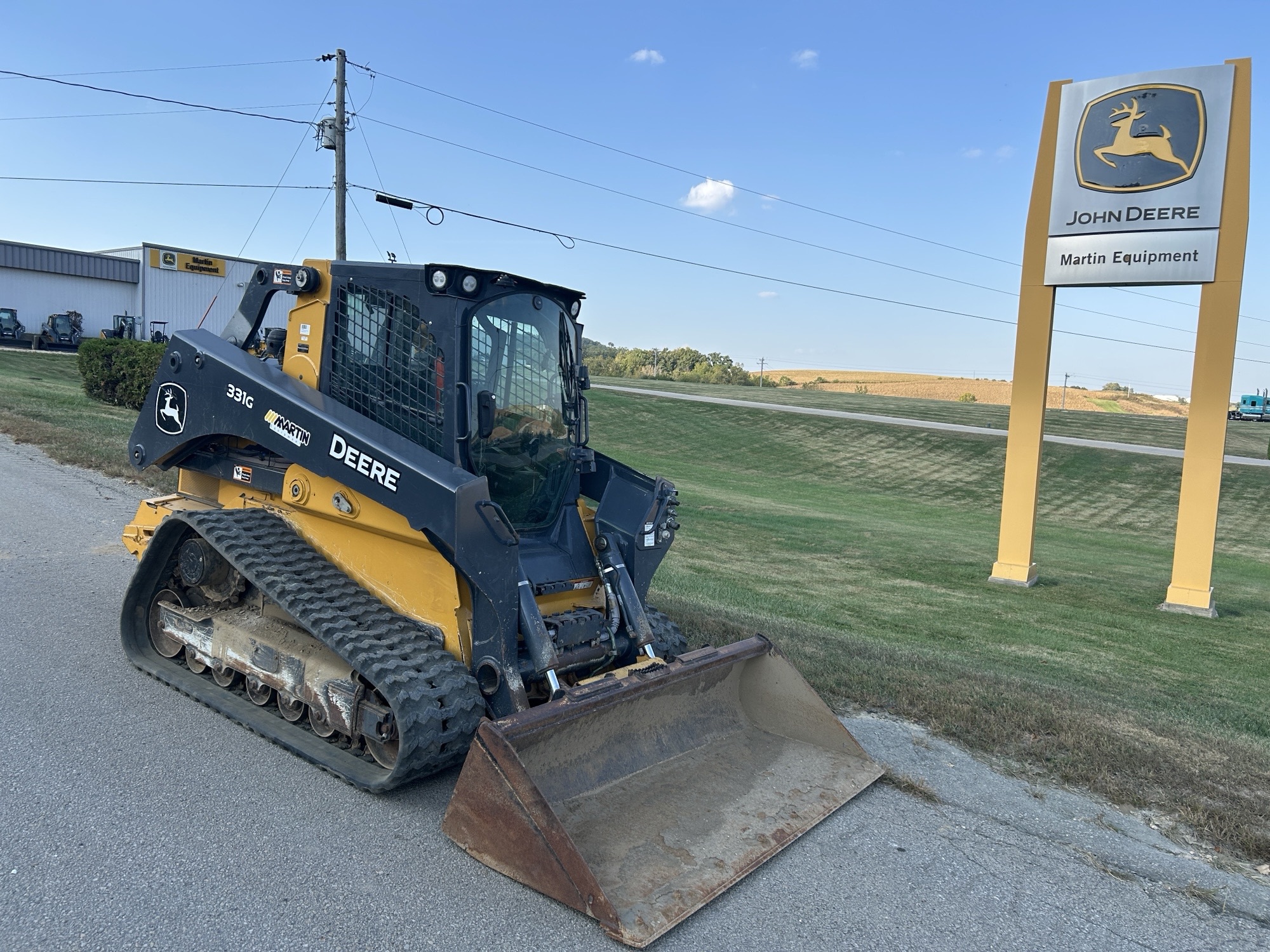 2021 John Deere 331G Image 4