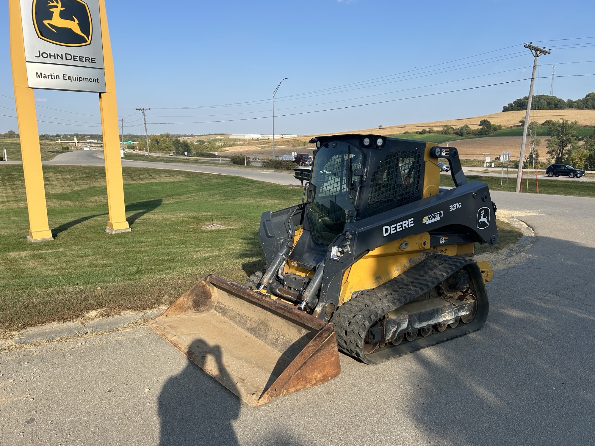 2021 John Deere 331G Image 3