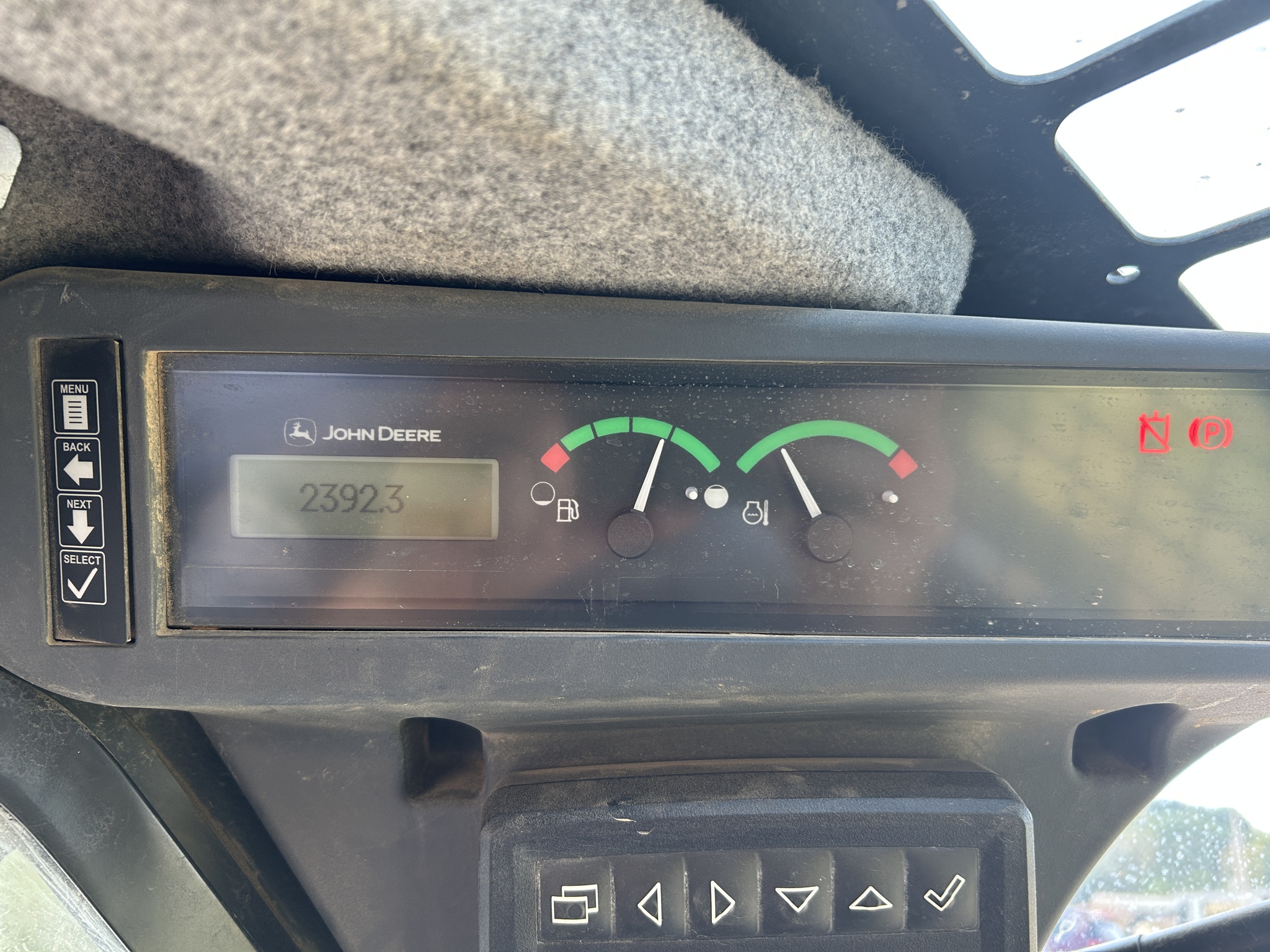 2021 John Deere 331G Image 7