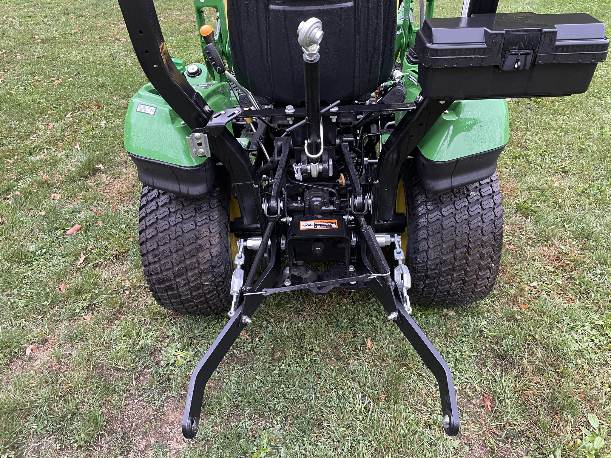 2025 John Deere 1023E Image 4