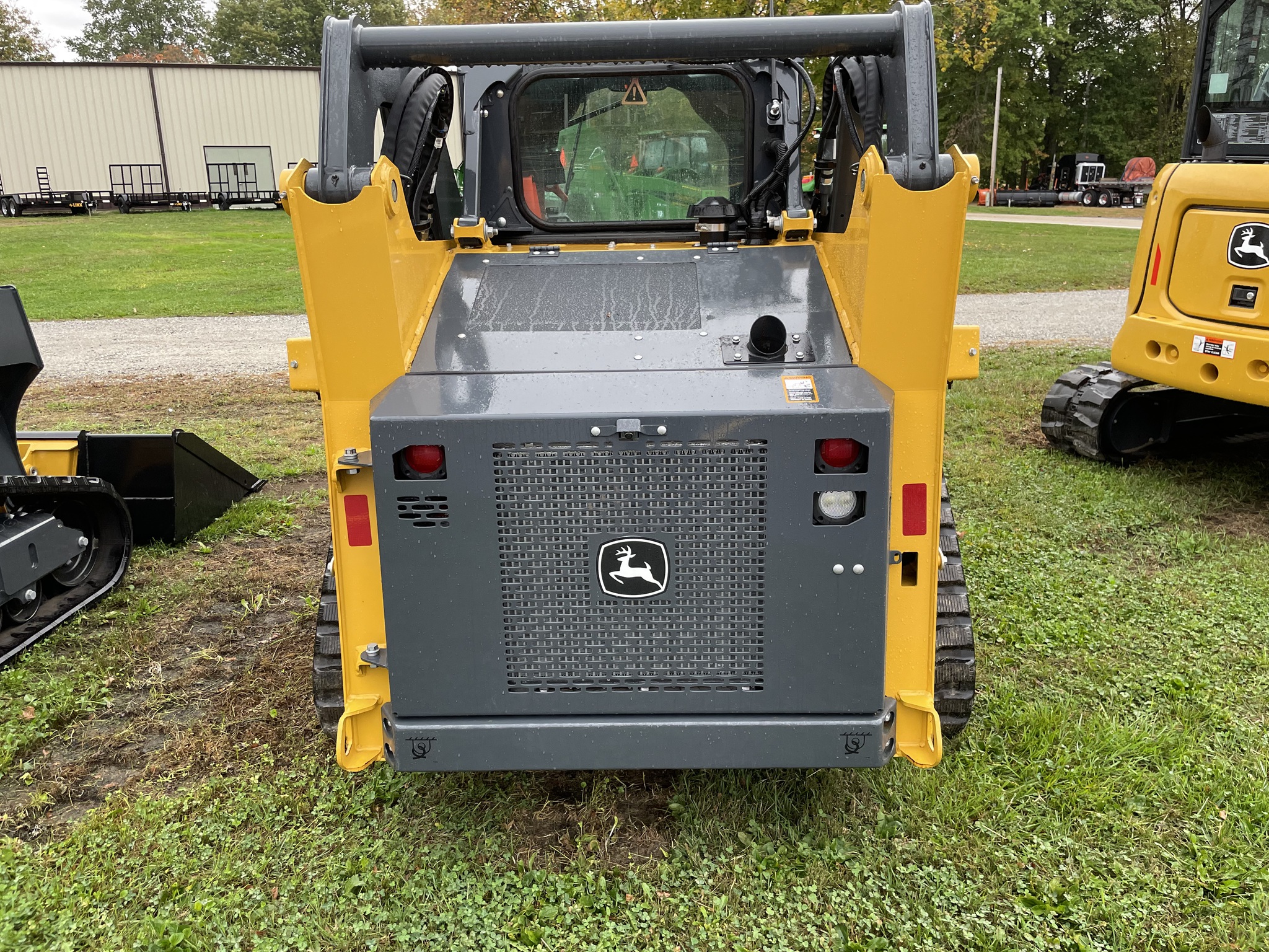 2024 John Deere 317G Image 3