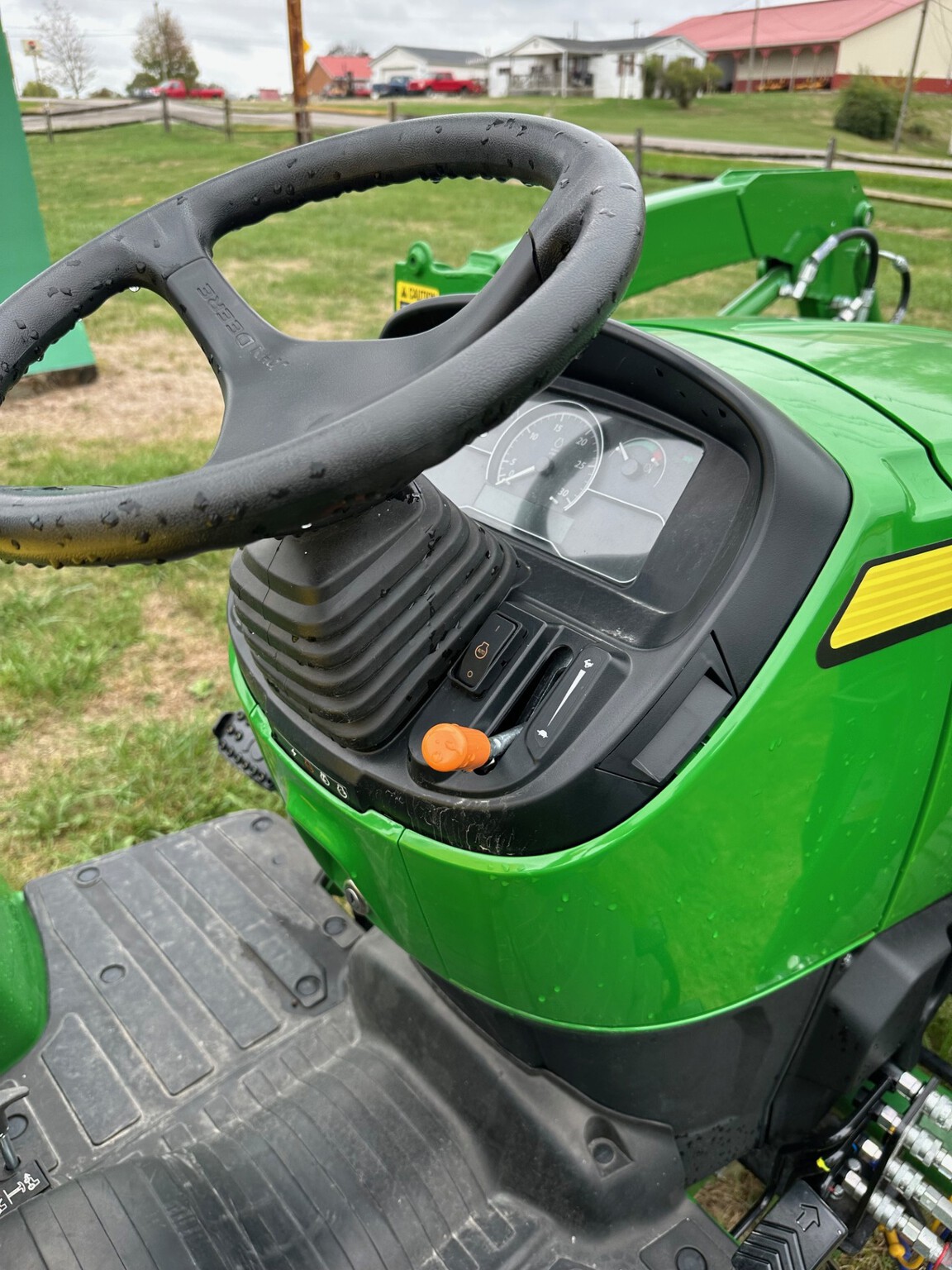 2025 John Deere 2038R Image 4