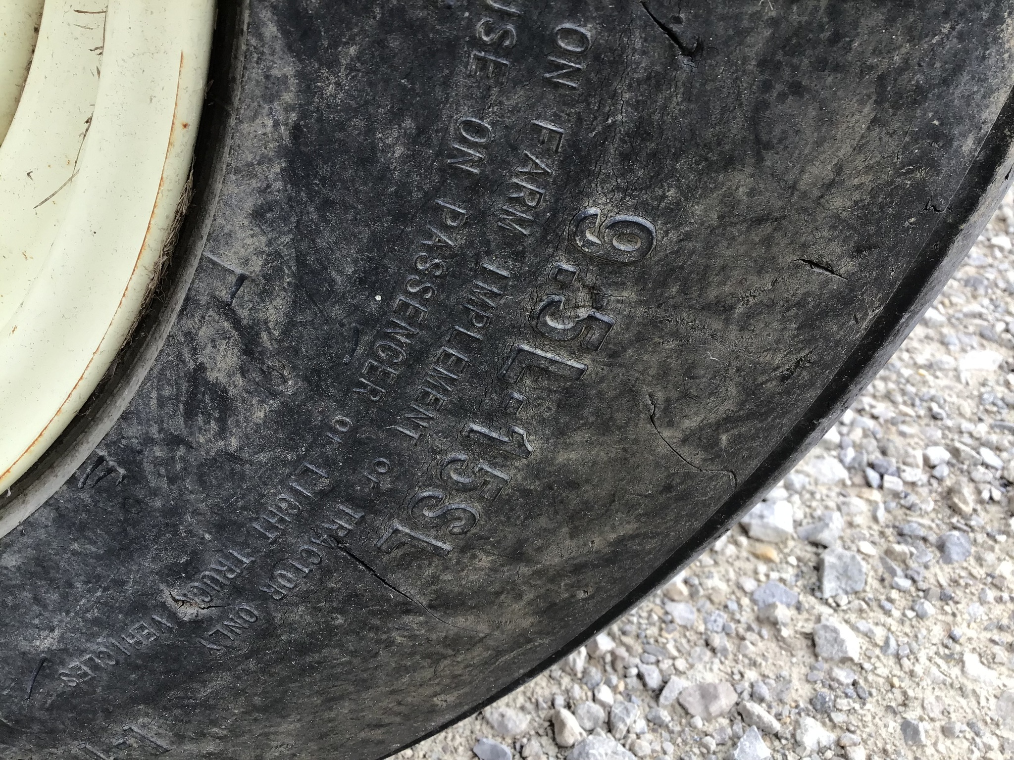 2013 J&M TF212 Image 11