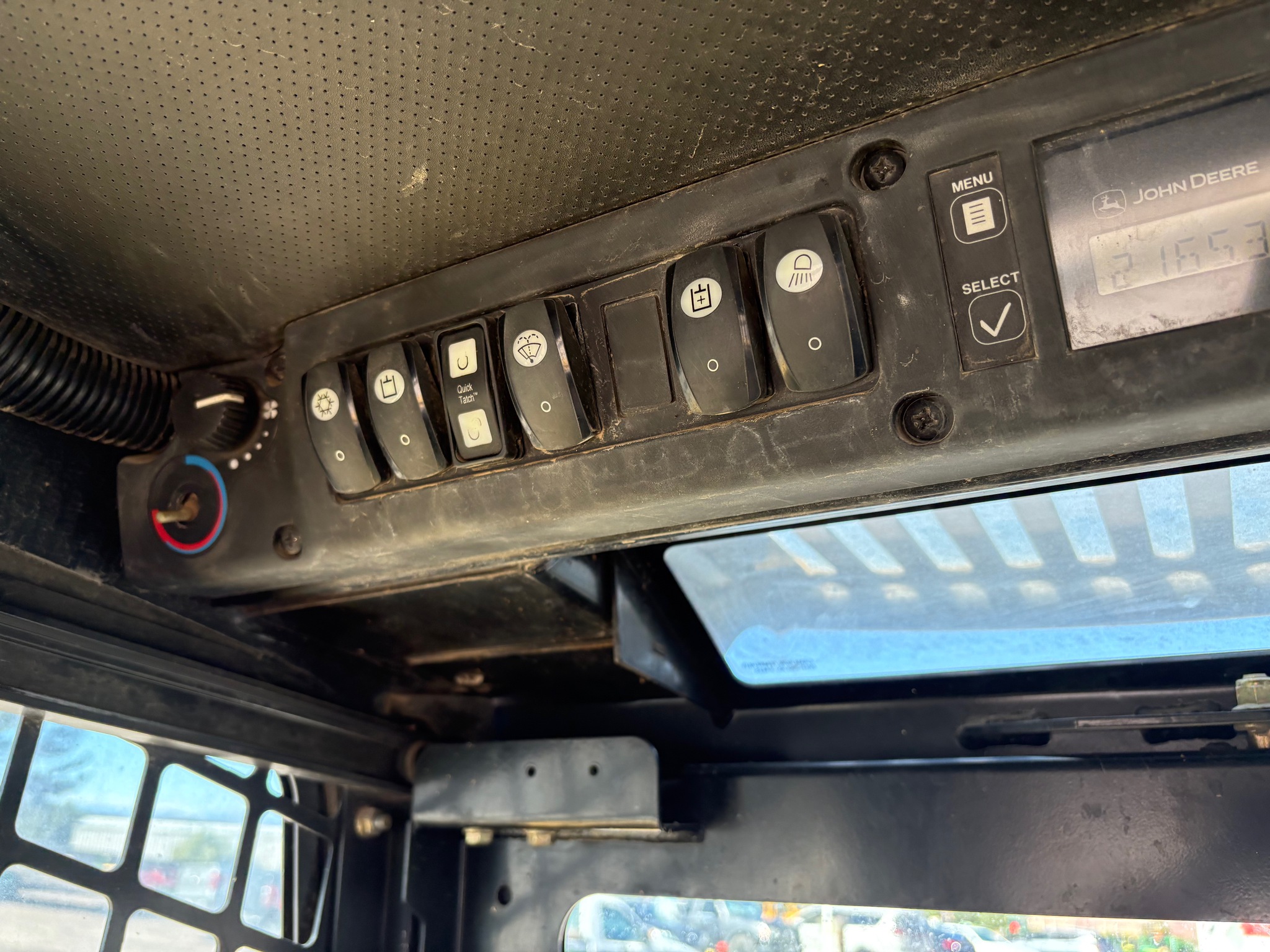 2009 John Deere 332 Image 8