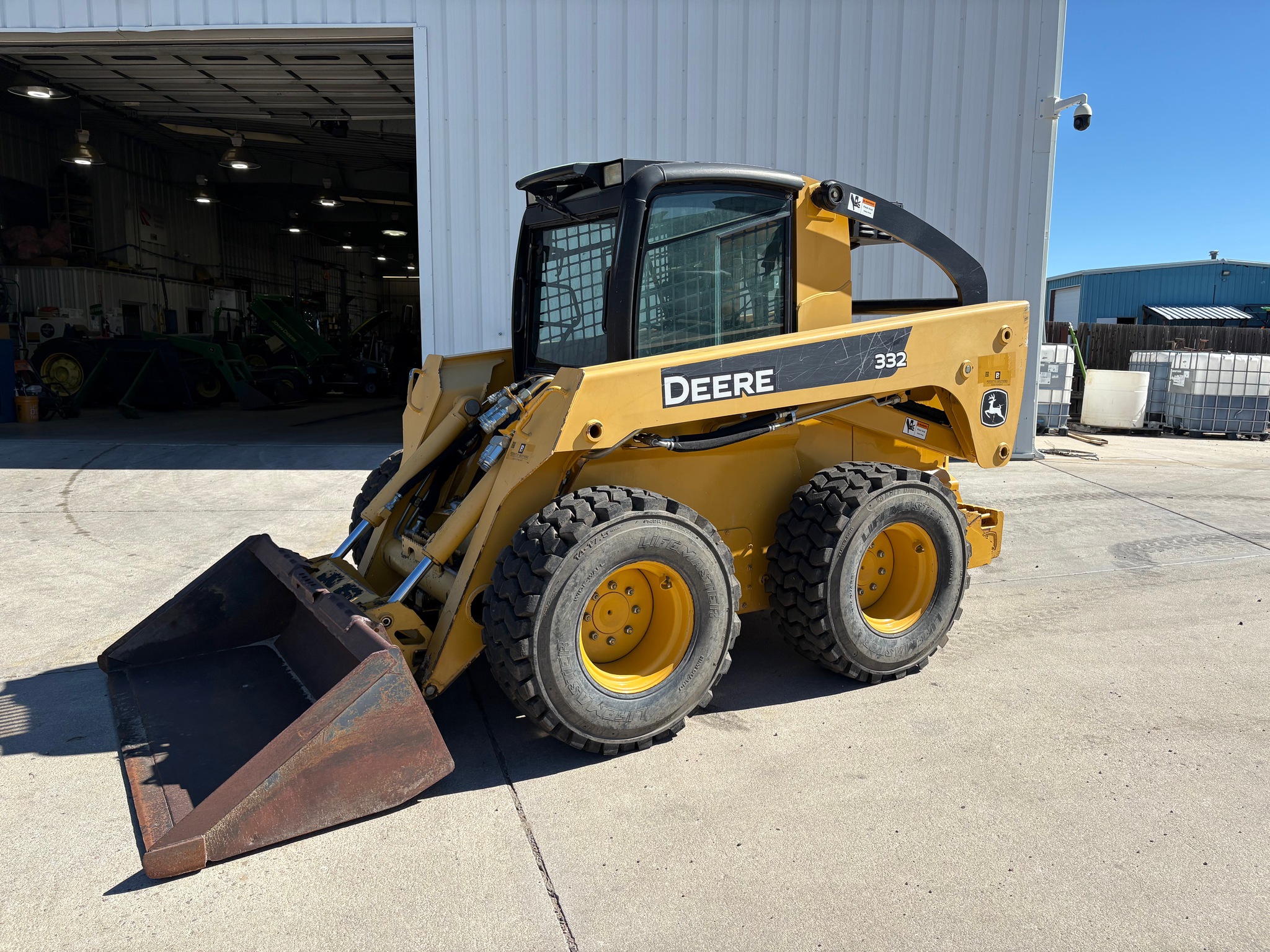2009 John Deere 332 Image 1